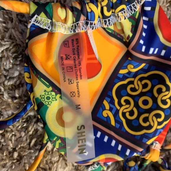 Shein patterned bikini - Picture 4 of 5